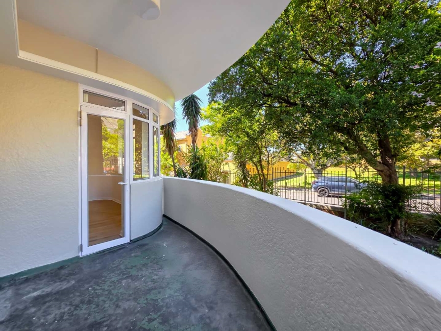 To Let 3 Bedroom Property for Rent in Gardens Western Cape